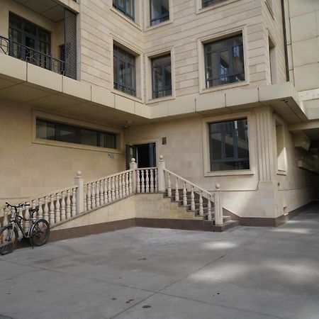 Nice And Comfortable Apartment In The Downtown Of Bishkek Esterno foto